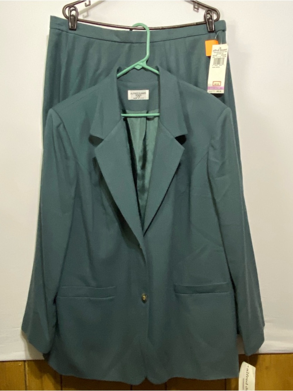 Alfred Dunner Wool 2 Pc Skirt Suit Lined Blazer & Skirt Size 20W Seafoam Green